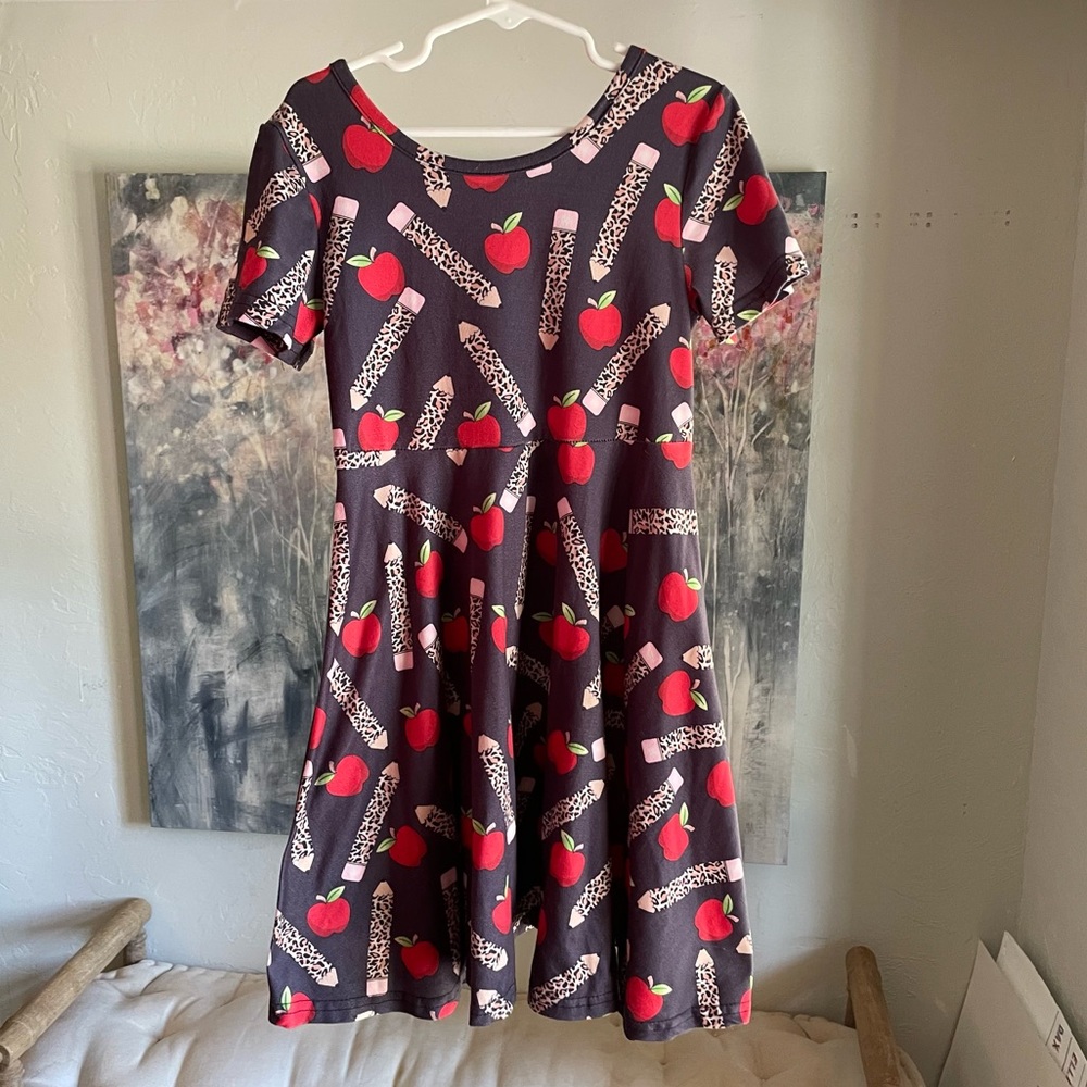✏️FIRST DAY~KINDERGARTEN 🍎Back to school dress! Kindergarten size super soft!